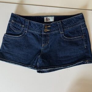 SO Women's Dark Blue Jean Shorts size 11